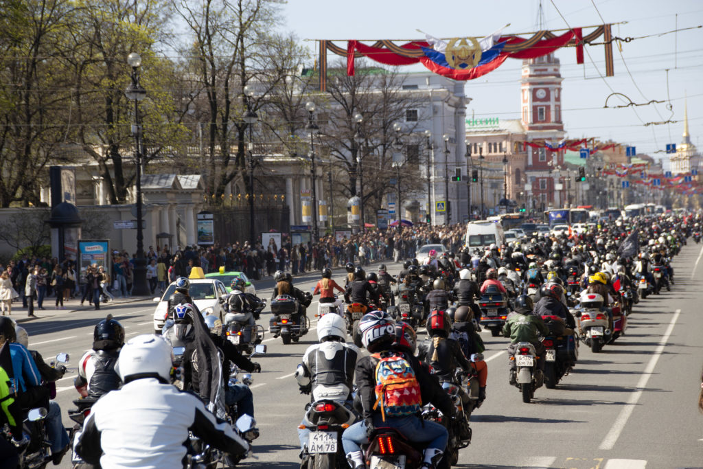 Motards à Saint-Pétersbourg